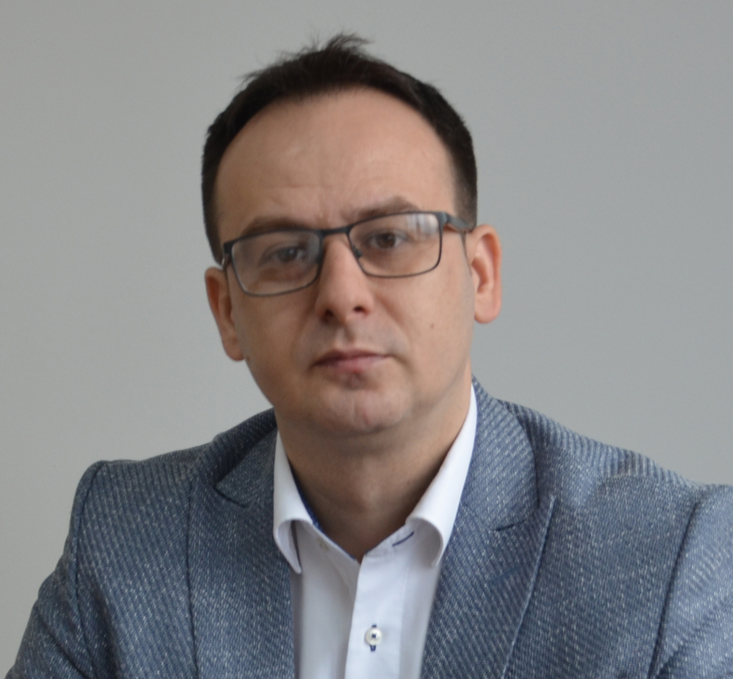 DOC. DR. RIJAD DELIĆ : PROF.